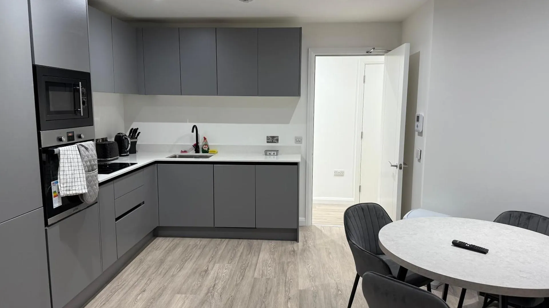 Modern - City Centre - 2Br Apt Belfast
